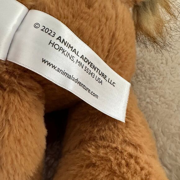 NWT Animal Adventure Lion Holding Heart 16” Stuffed Animal Plush - Picture 6 of 8